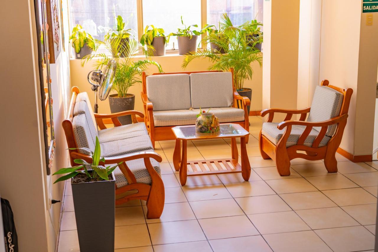 Brest Amazon Hotel Tarapoto Buitenkant foto