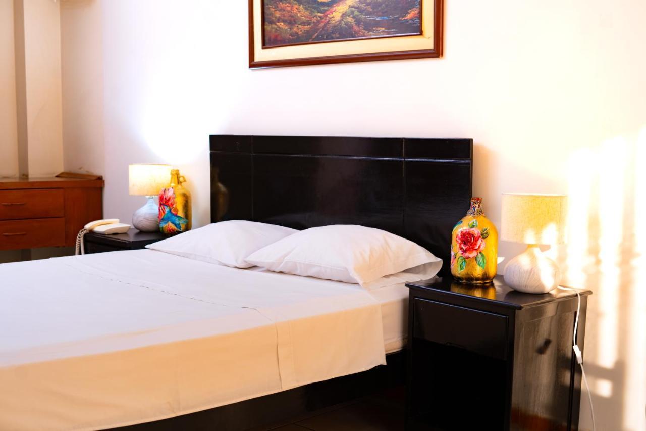 Brest Amazon Hotel Tarapoto Buitenkant foto